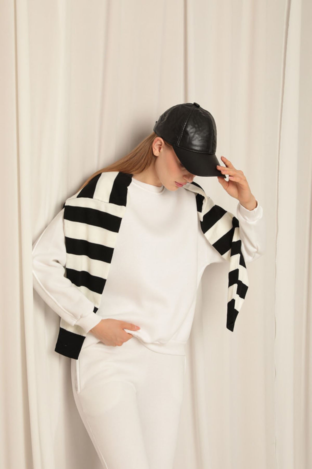 KKT Three Thread Fabric Zero Collar Women's Ecru Sweat - San Severo