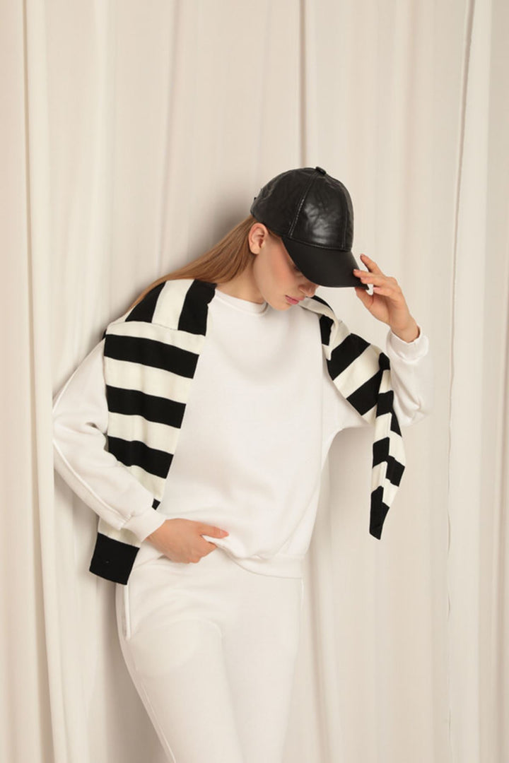 KKT Three Thread Fabric Zero Collar Women's Ecru Sweat - San Severo