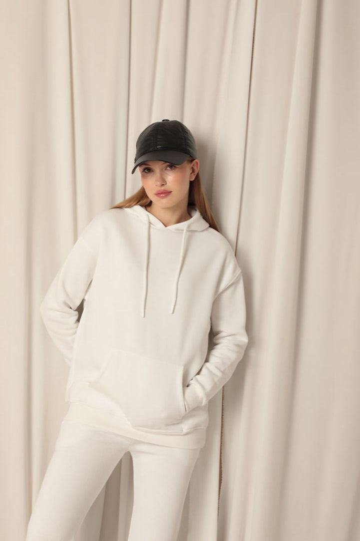 KKT Three Yarn Fabric Kangaroo Pocket Hooded Women's Ecru Sweat - Collado-Villalba