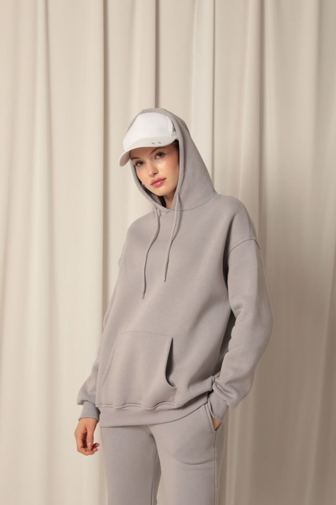 KKT Three Yarn Fabric Kangaroo Pocket Hooded Women's Gray Sweat - Neubrandenburg