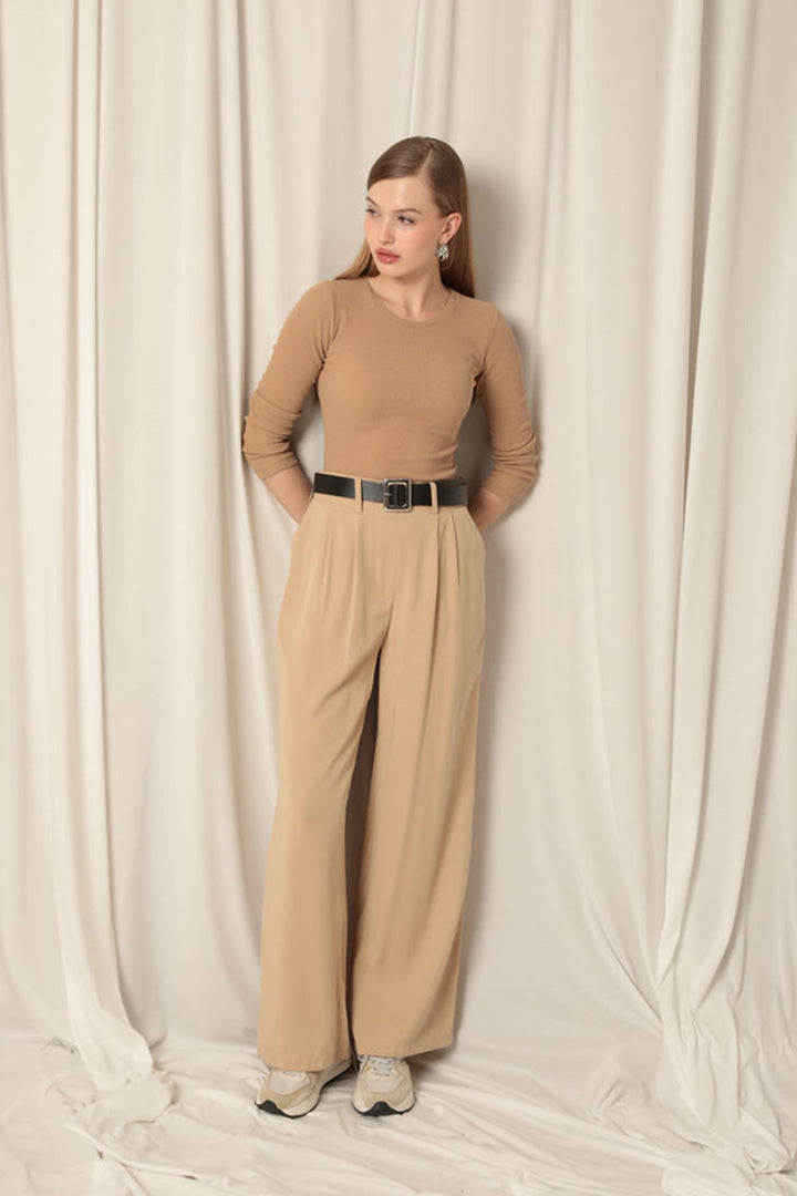 KKT Tencel Fabric Women's Woven Beige Trousers - Jerez de García Salinas