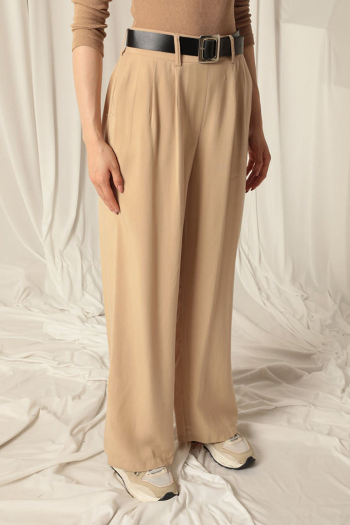 KKT Tencel Fabric Women's Woven Beige Trousers - Jerez de García Salinas