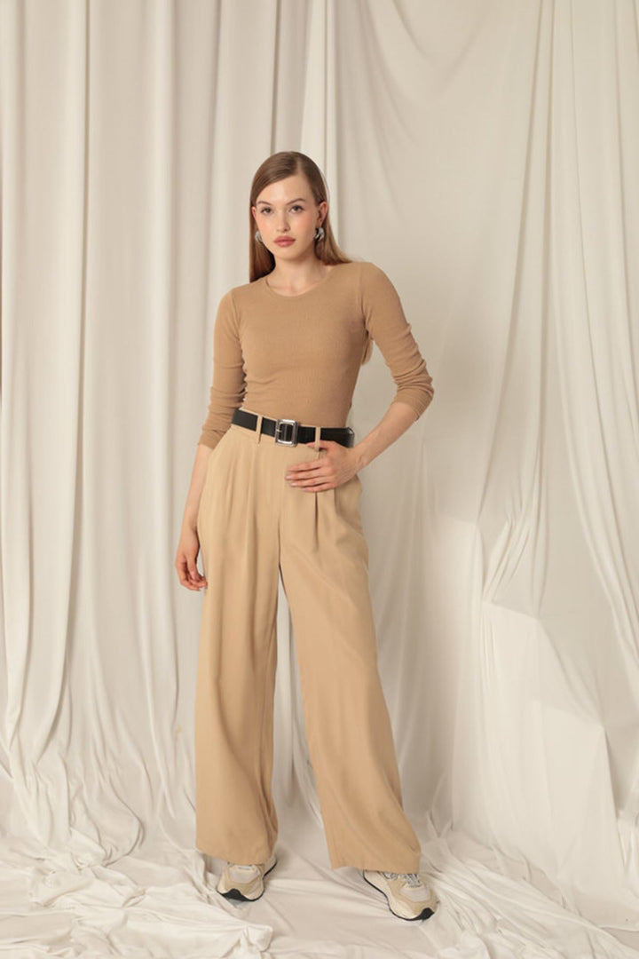 KKT Tencel Fabric Women's Woven Beige Trousers - Jerez de García Salinas
