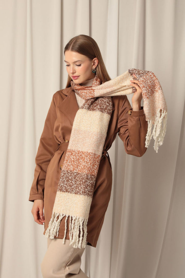 KKT Yumoş Boucle Women's Coffee Shawl - Rochester