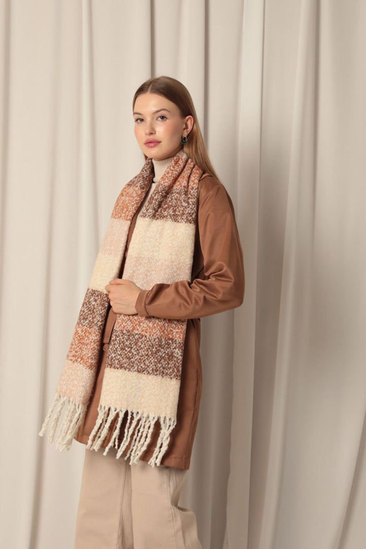 KKT Yumoş Boucle Women's Coffee Shawl - Rochester