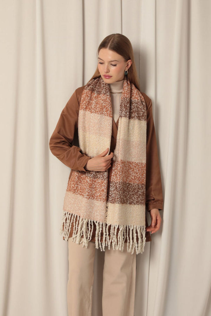 KKT Yumoş Boucle Women's Coffee Shawl - Rochester
