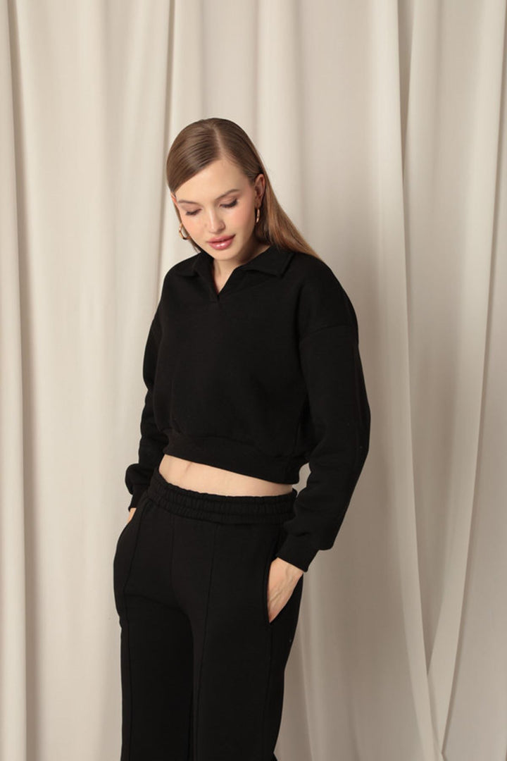 KKT Three Thread Short Women Black Sweater - Lucan