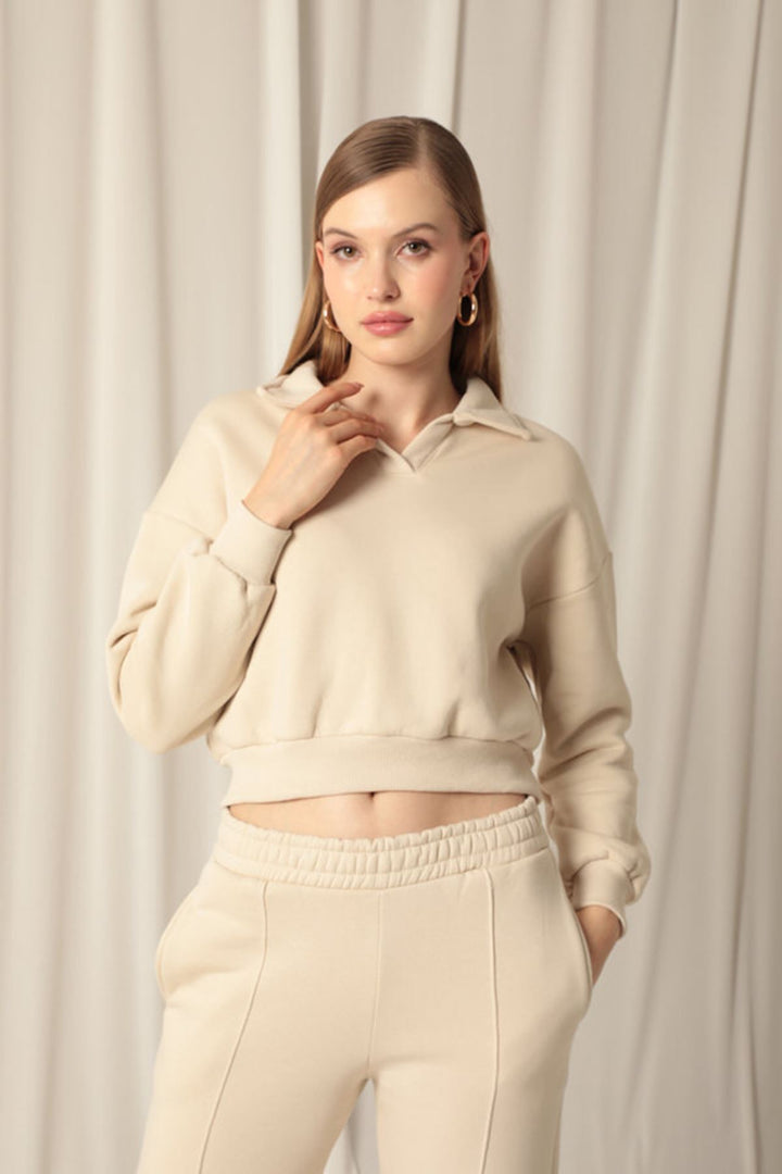 KKT Short Women's Beige Sweater - Aguadilla