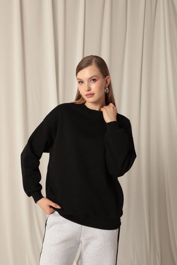 KKT Zero Collar Women's Black Sweater - Bucha