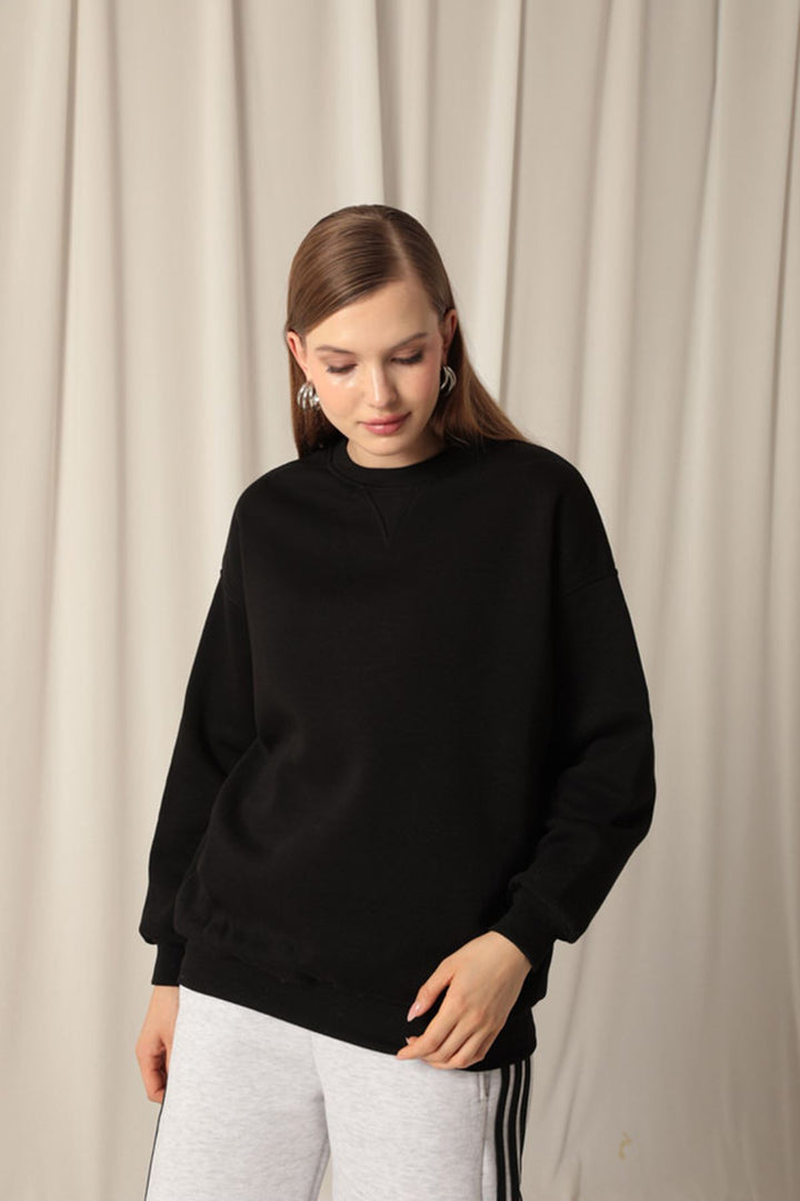 KKT Zero Collar Women's Black Sweater - Bucha