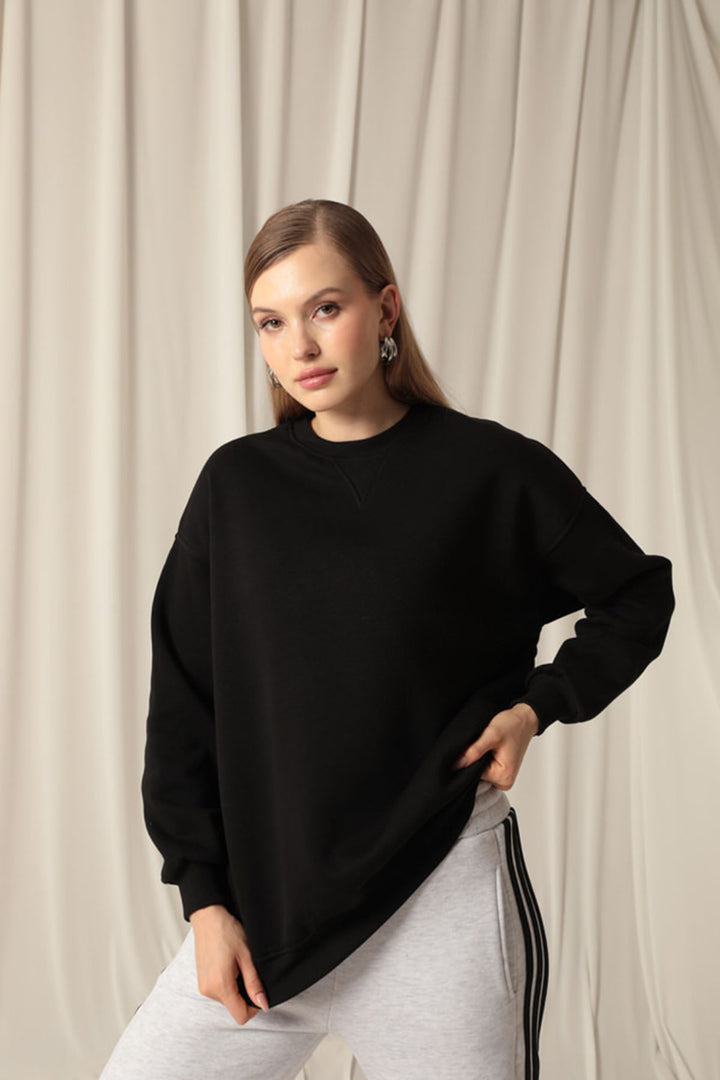 KKT Zero Collar Women's Black Sweater - Bucha