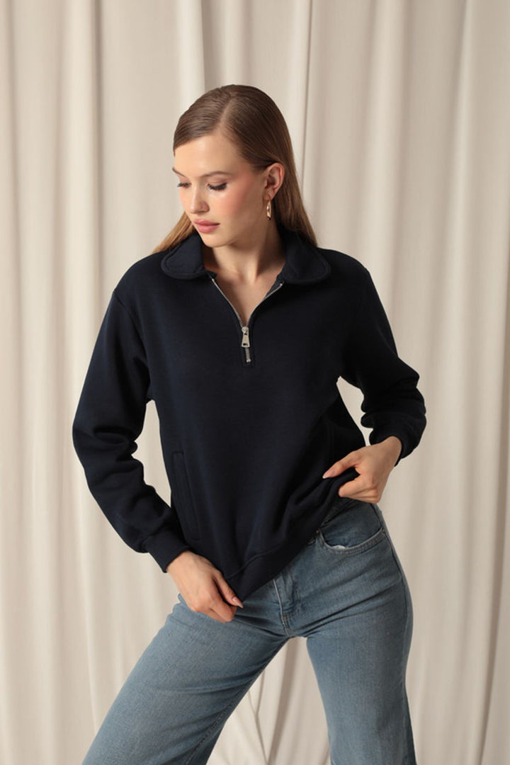 KKT Three Yarn Women's Baby Collar Navy Blue Sweater - Joliet