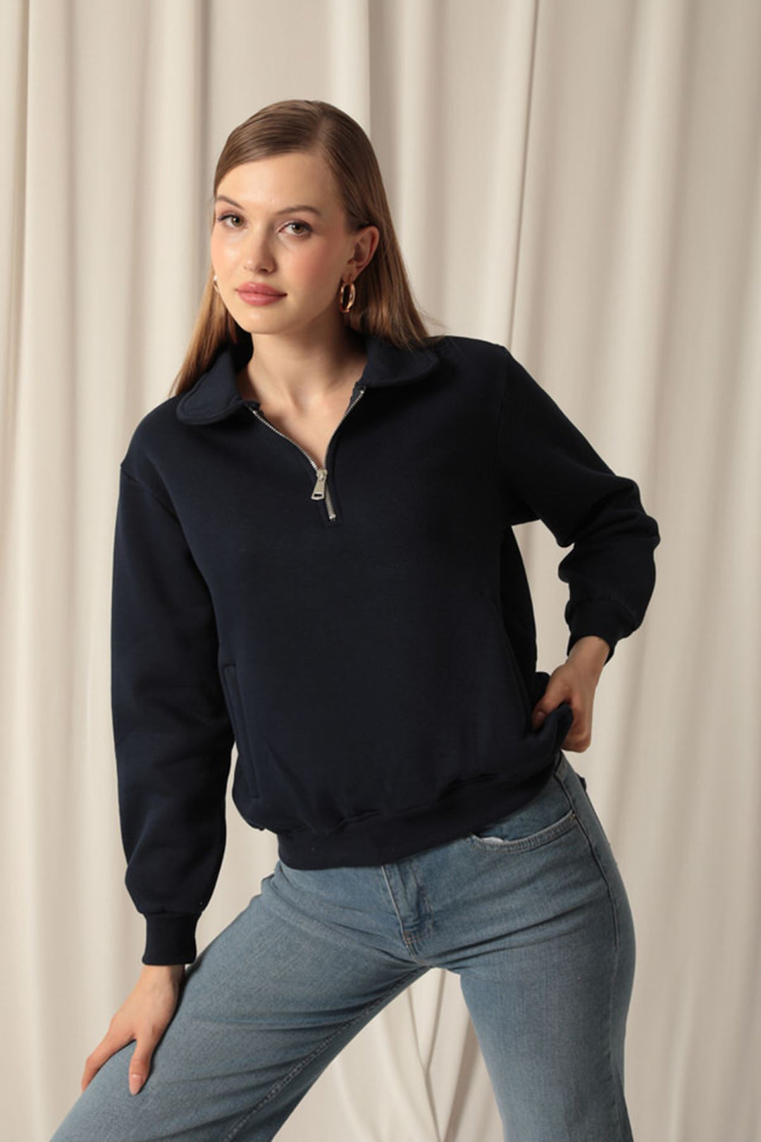 KKT Three Yarn Women's Baby Collar Navy Blue Sweater - Joliet