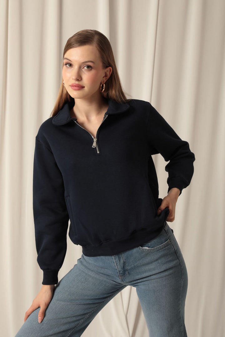 KKT Three Yarn Women's Baby Collar Navy Blue Sweater - Joliet