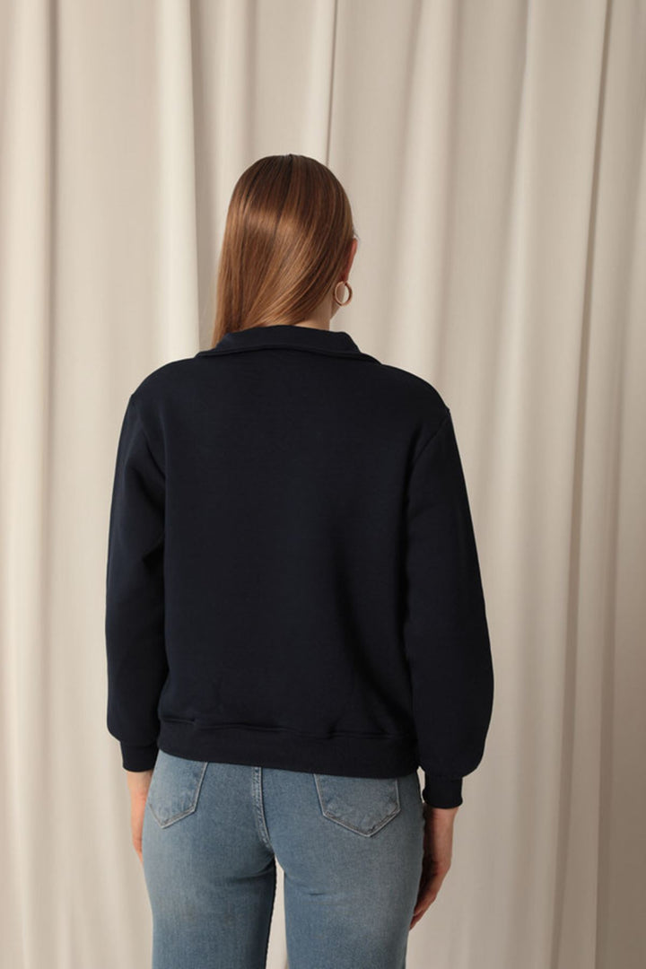 KKT Three Yarn Women's Baby Collar Navy Blue Sweater - Joliet
