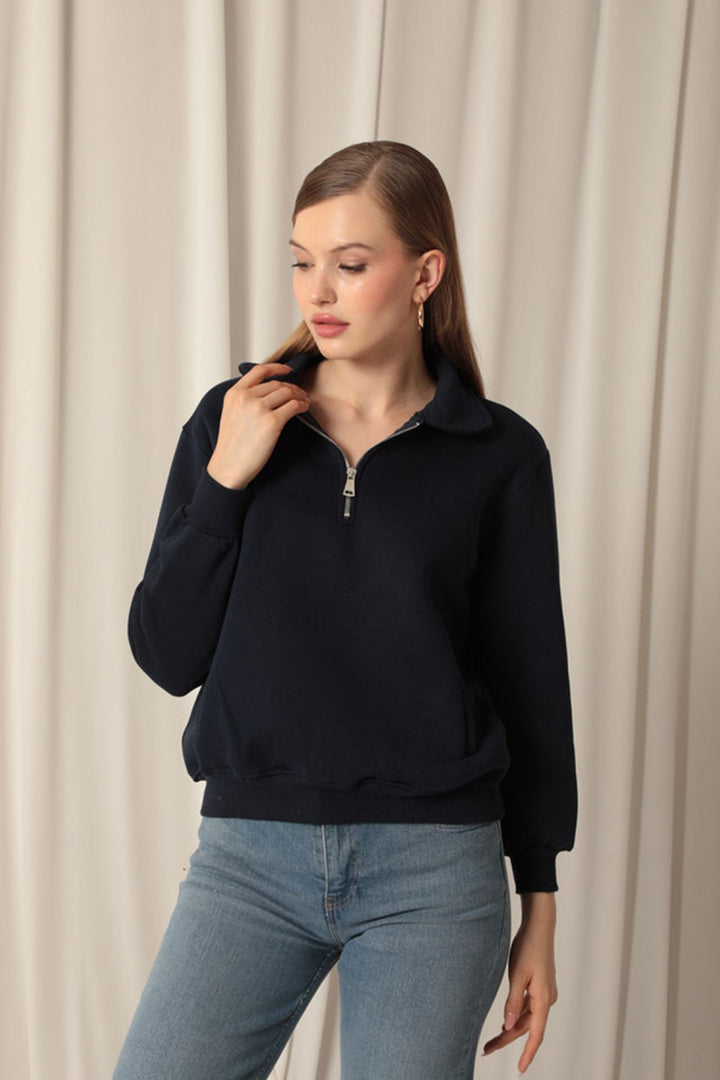 KKT Three Yarn Women's Baby Collar Navy Blue Sweater - Joliet