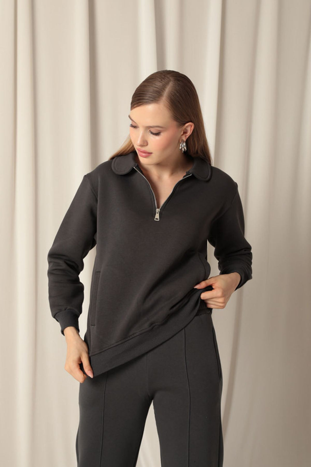 KKT Three Yarn Baby Collar Women's Anthracite Sweater - Colima