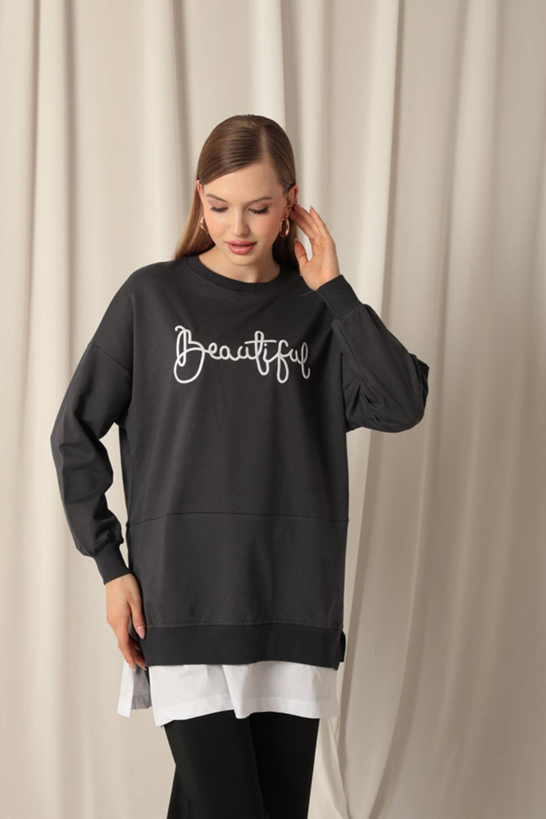 KKT Two Thread Fabric Beautiful Embroidered Anthracite Sweat - Arles