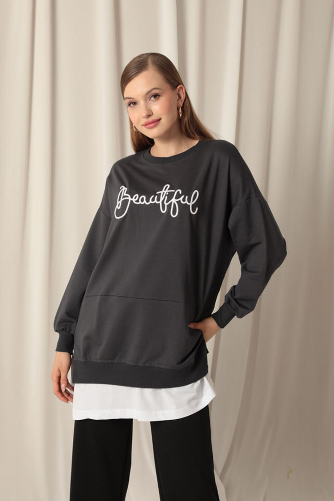 KKT Two Thread Fabric Beautiful Embroidered Anthracite Sweat - Arles