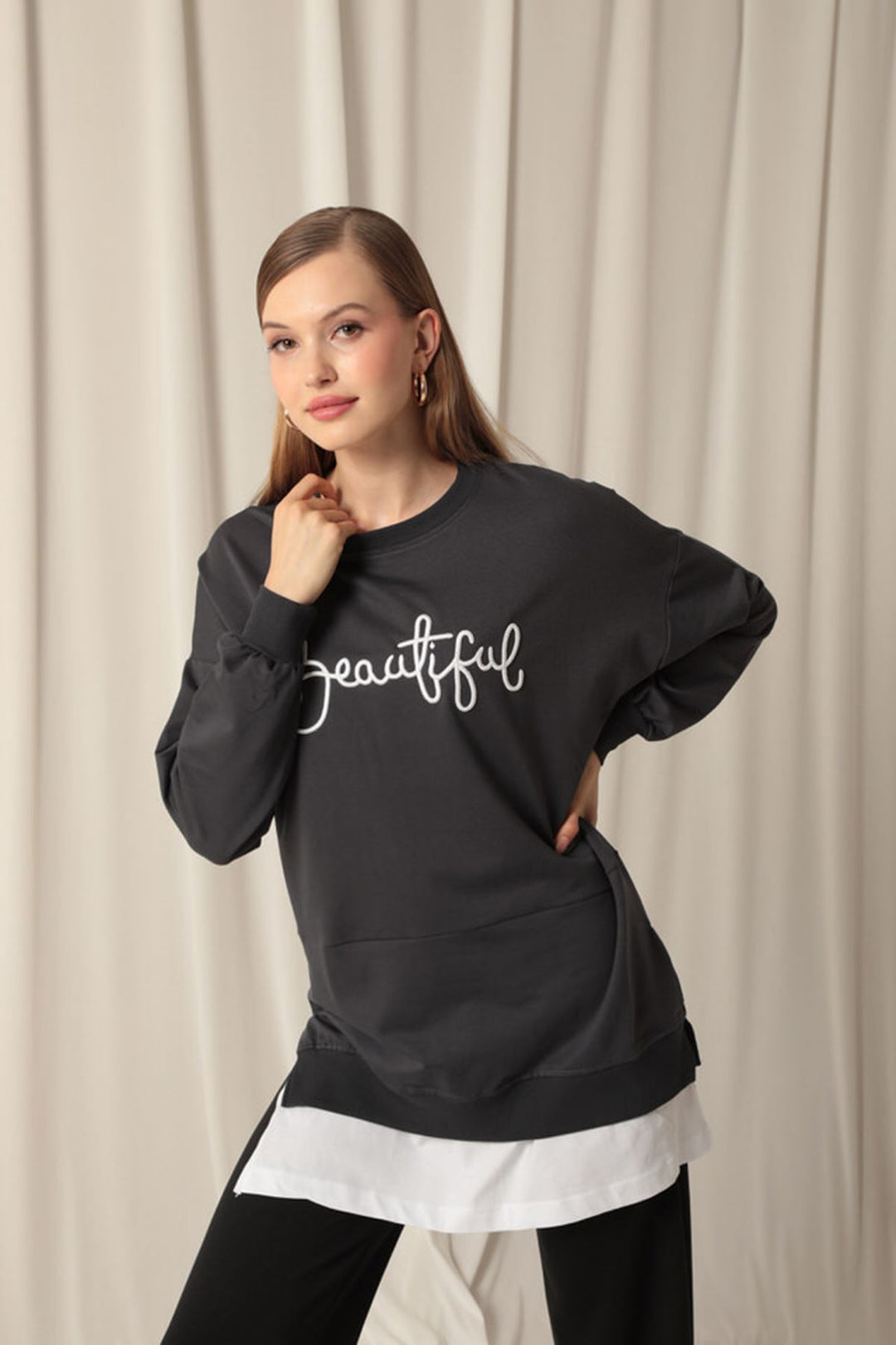 KKT Two Thread Fabric Beautiful Embroidered Anthracite Sweat - Arles