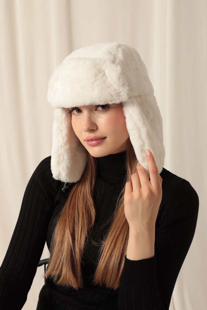 KKT Plush Women's Pilot White Hat - Coquitlam