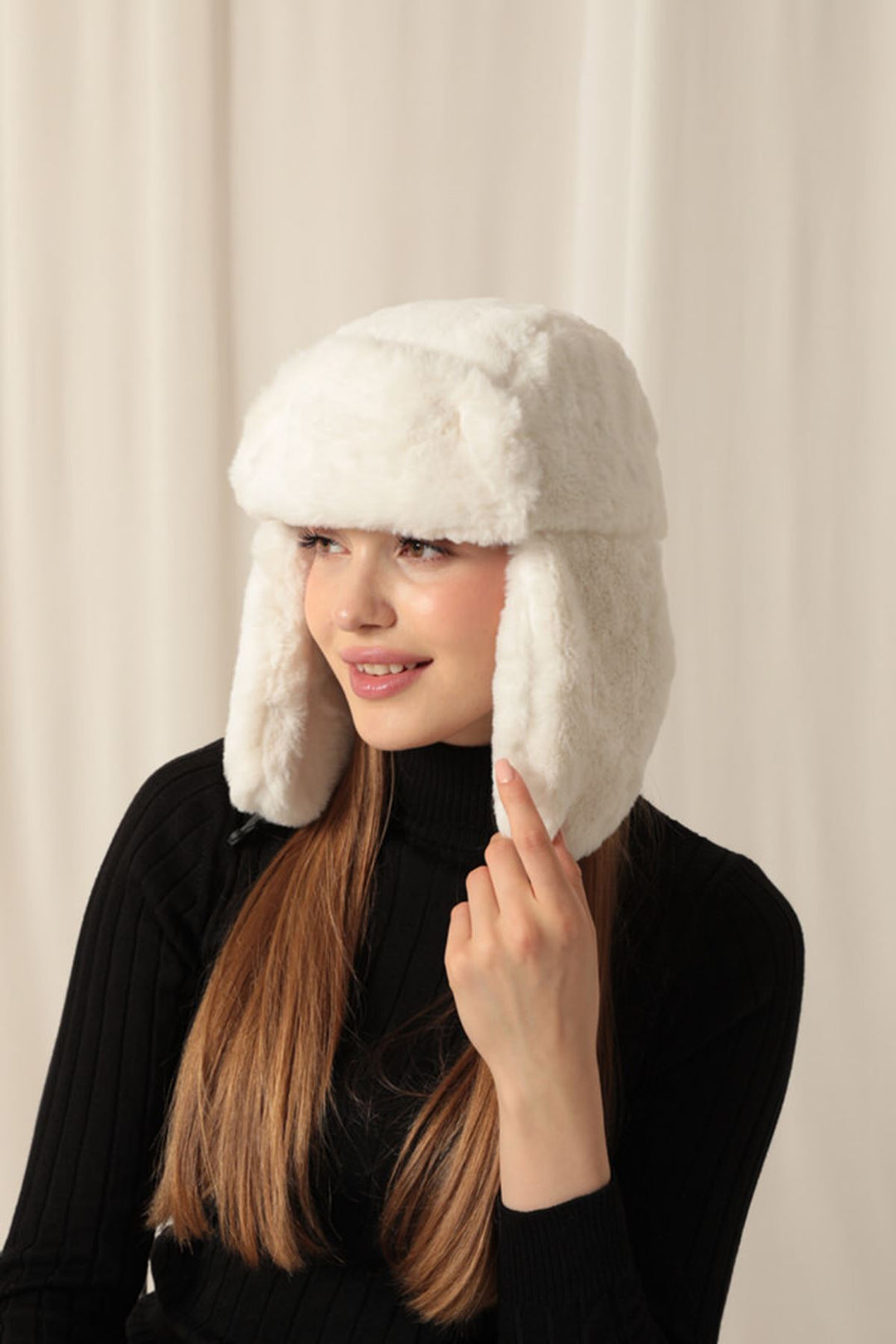 KKT Plush Women's Pilot White Hat - Coquitlam