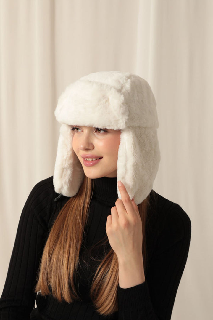 KKT Plush Women's Pilot White Hat - Coquitlam