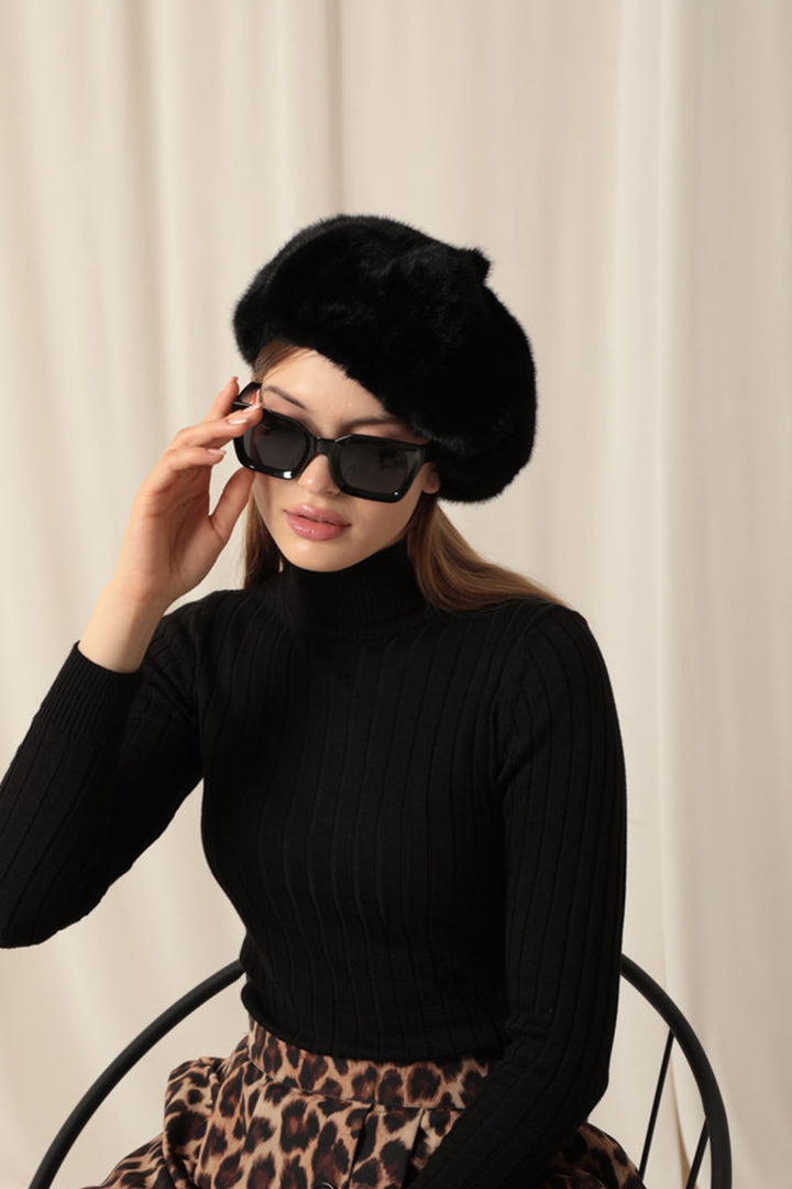 KKT Plush Women's Black Painter Beret - Târgovişte