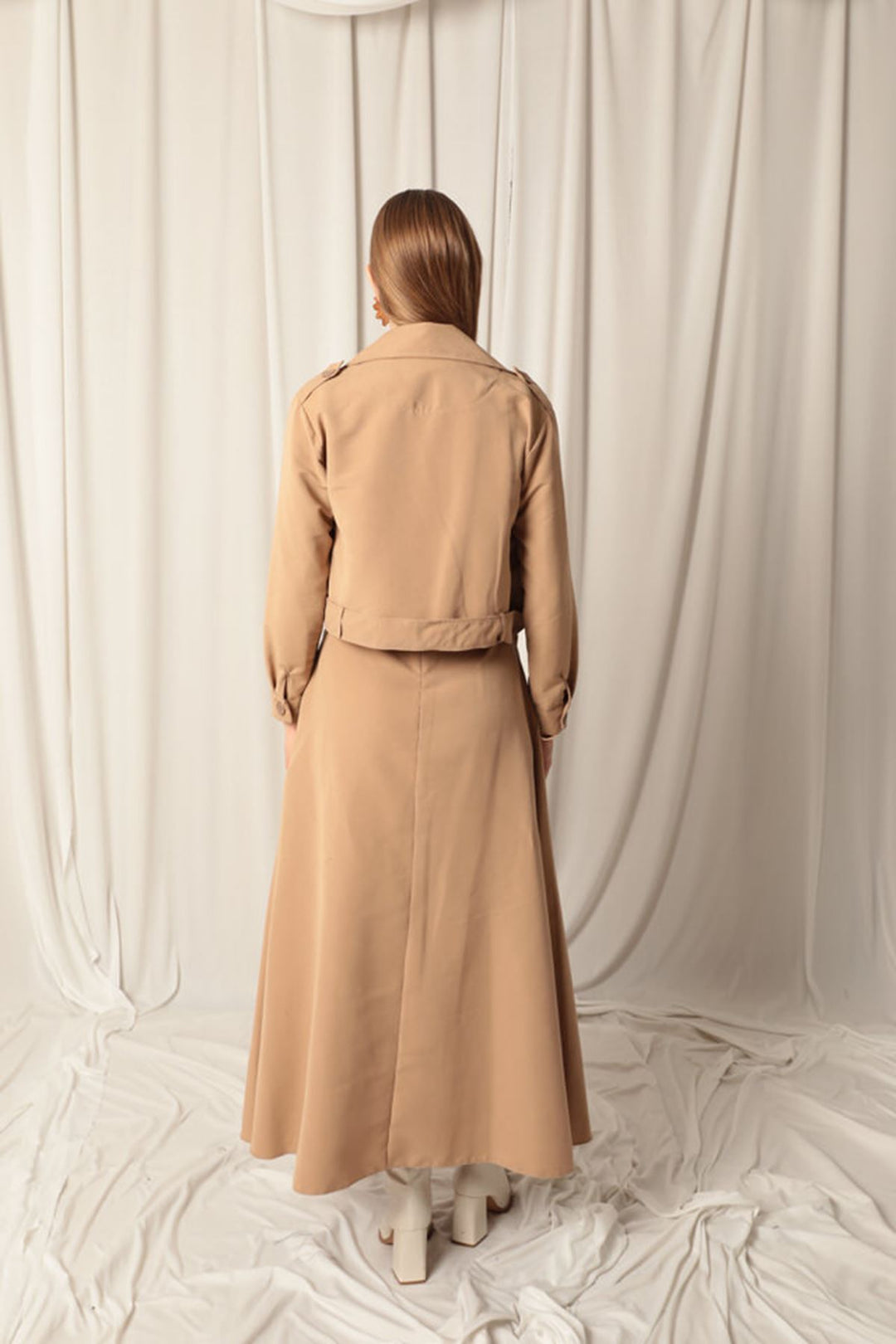 KKT Torino Fabric Women's Tan Skirt Suit - Meoqui