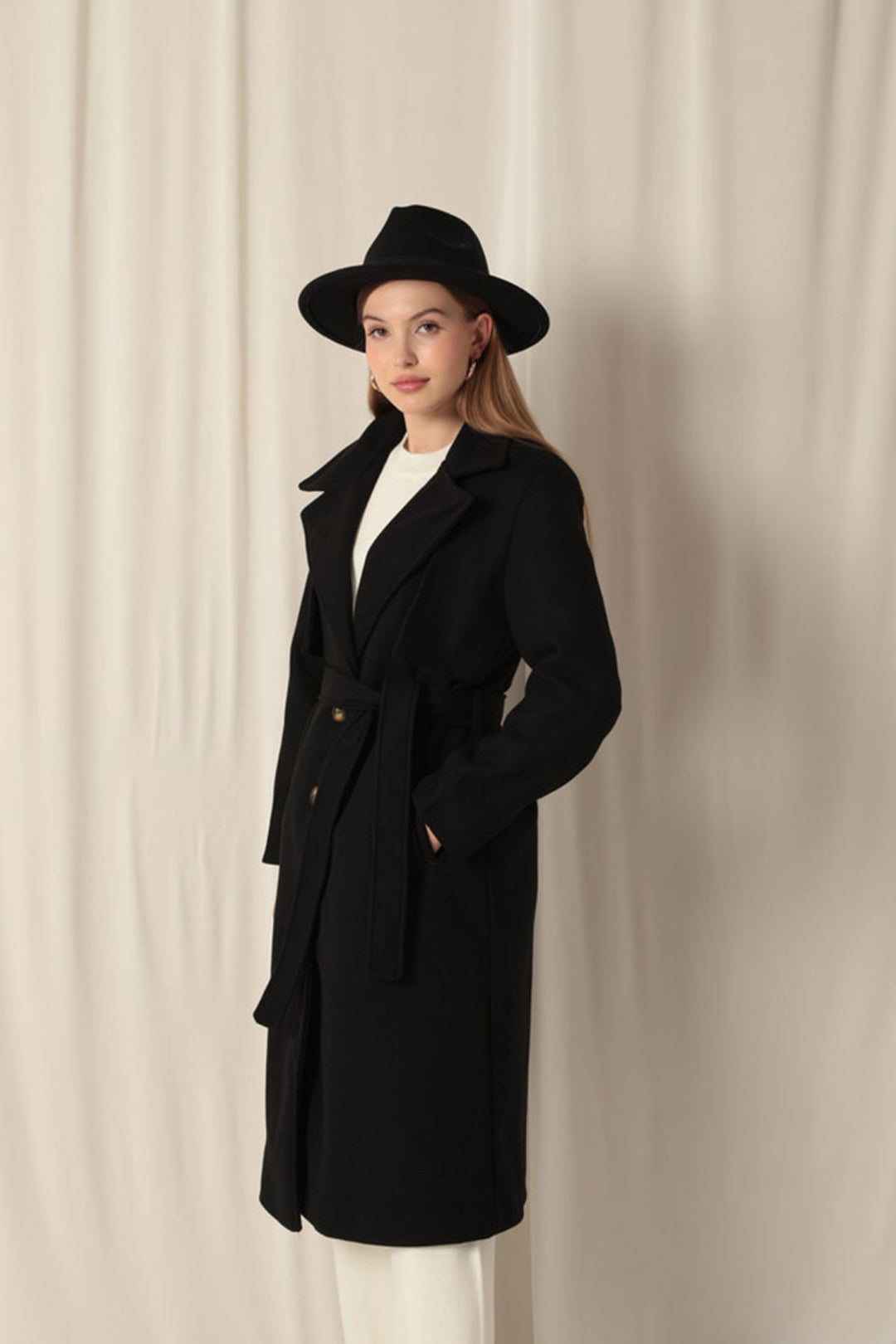 KKT Cashmere Fabric Women's Black Coat - Puertollano