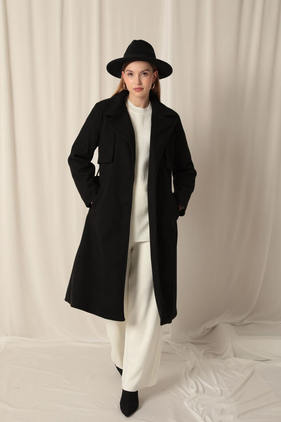KKT Cashmere Fabric Women's Black Coat - Puertollano