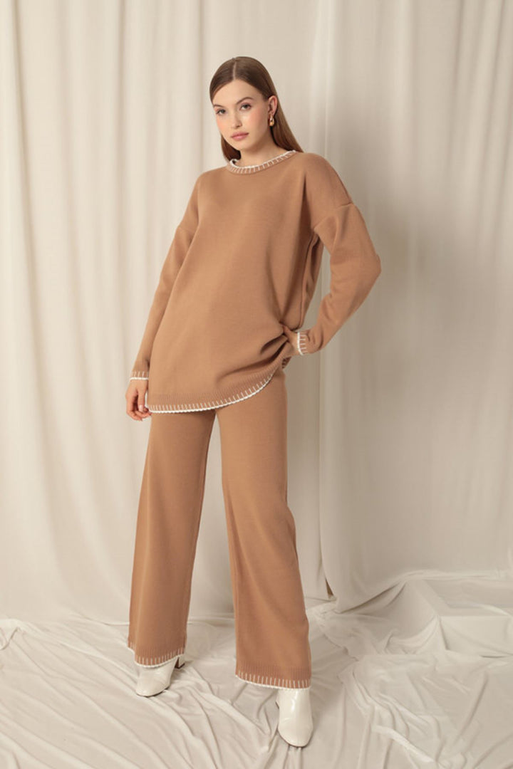 KKT Knitwear Fabric Women's Camel Suit - Kamen