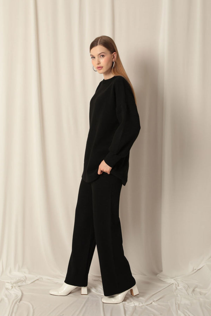 KKT Knitwear Fabric Crew Neck Women's Black Suit - Kamianske