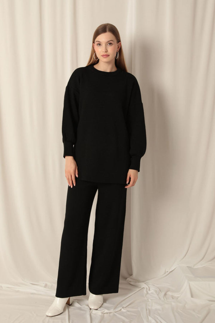 KKT Knitwear Fabric Crew Neck Women's Black Suit - Kamianske