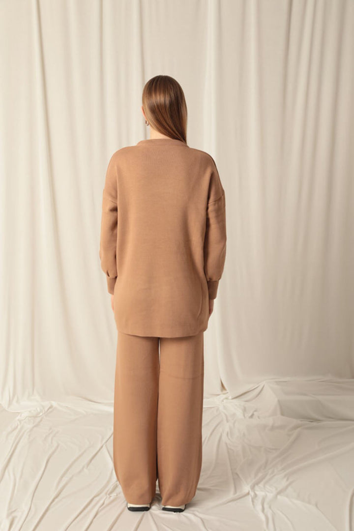 KKT Knitwear Fabric Crew Neck Women's Camel Suit - Cisterna di Latina