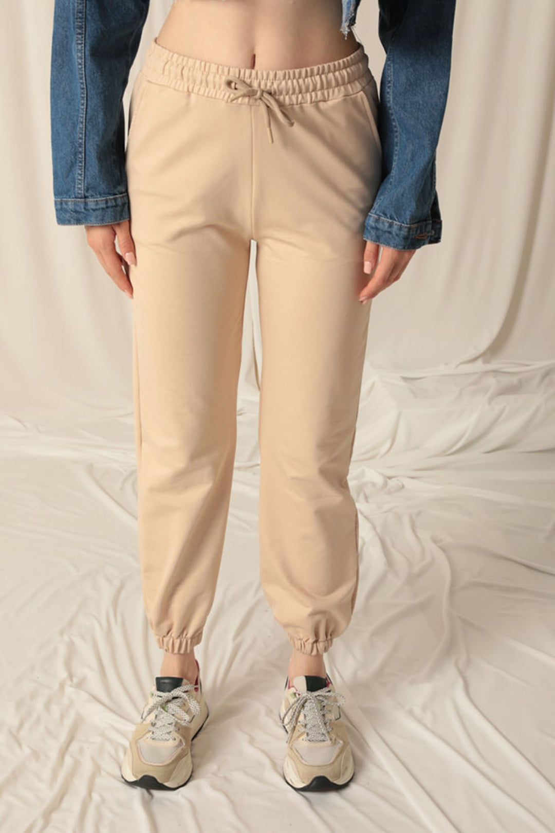KKT Double Yarn Fabric Elastic Leg Women's Beige Tracksuit - Saint-Jean-sur-Richelieu