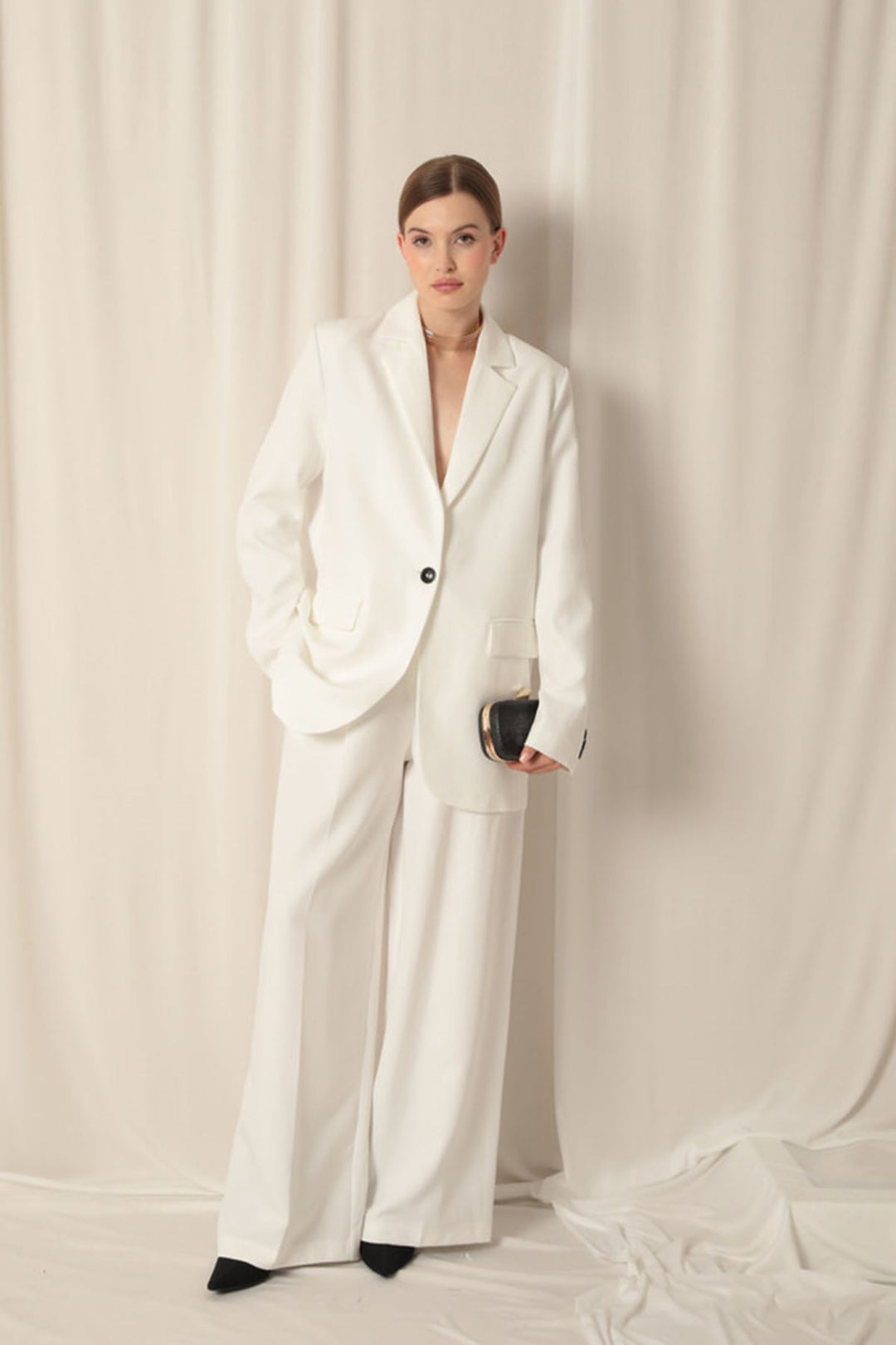 KKT Atlas Fabric Oversize Women's White Jacket - Dessau-Rosslau