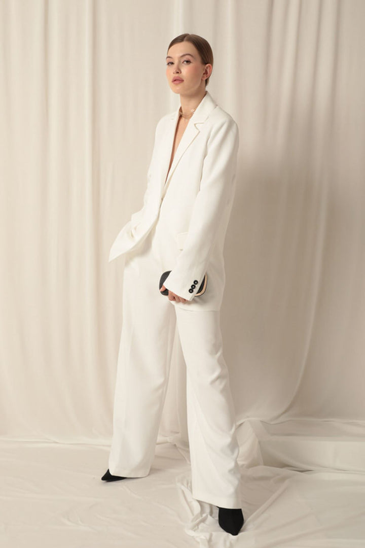 KKT Atlas Fabric Oversize Women's White Jacket - Dessau-Rosslau