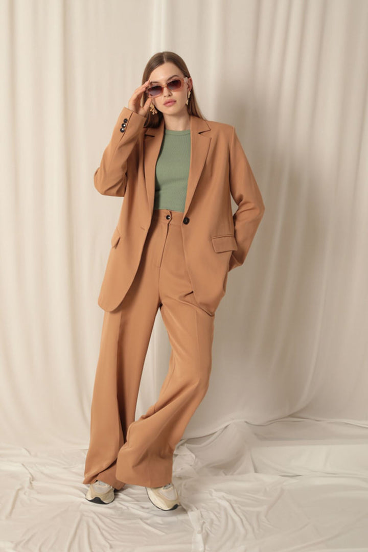 KKT Atlas Fabric Oversize Women's Tan Jacket - Longview