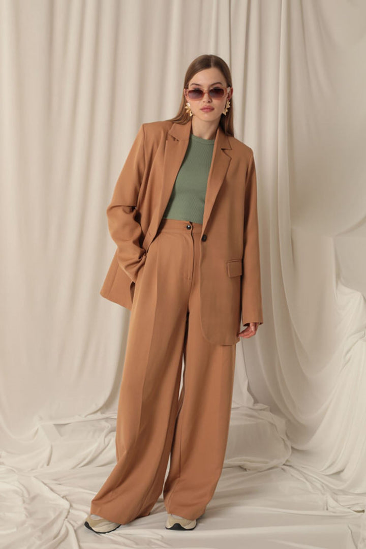 KKT Atlas Fabric Oversize Women's Tan Jacket - Longview