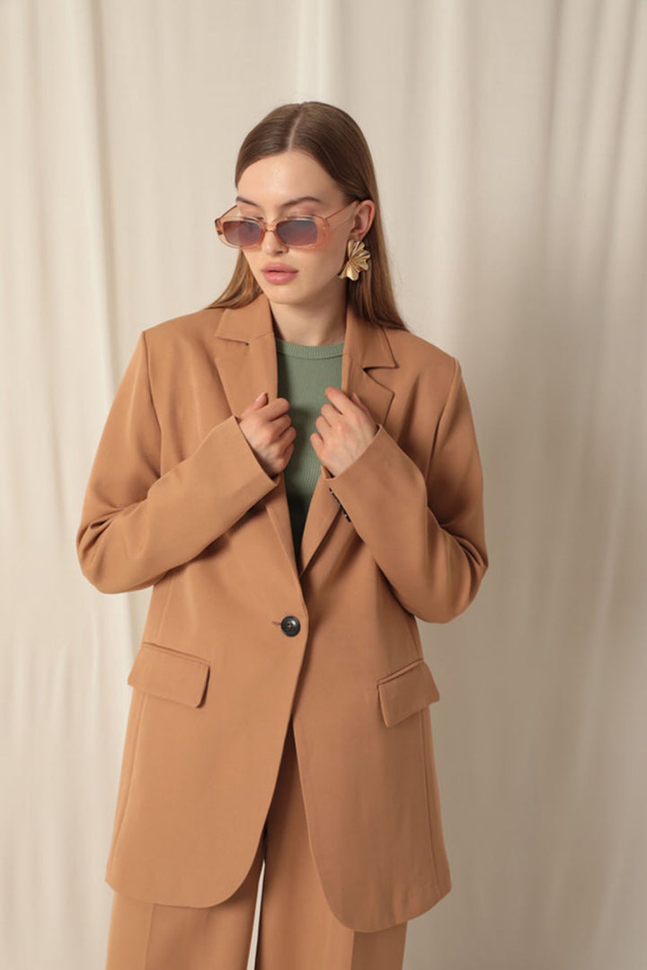 KKT Atlas Fabric Oversize Women's Tan Jacket - Longview