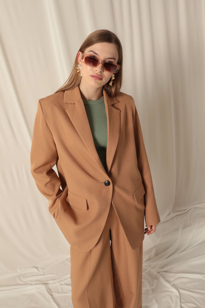 KKT Atlas Fabric Oversize Women's Tan Jacket - Longview