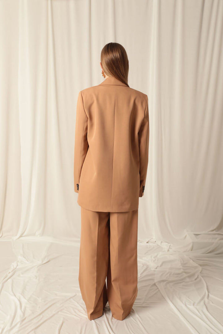 KKT Atlas Fabric Oversize Women's Tan Jacket - Longview