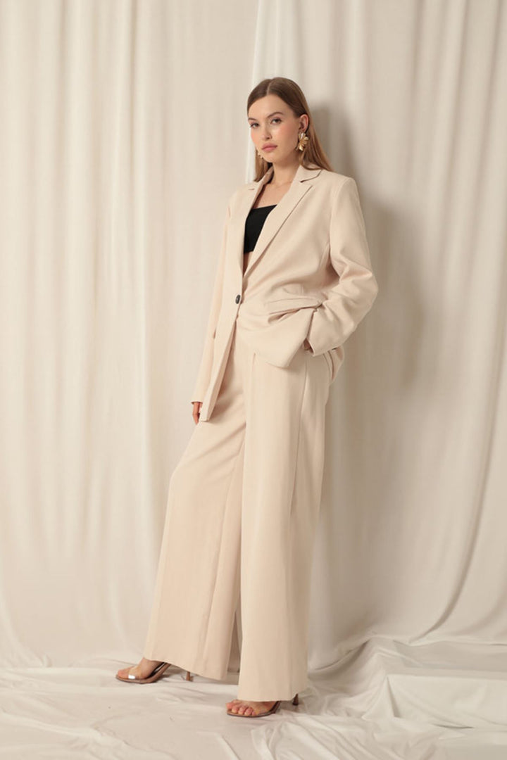 KKT Atlas Fabric Oversize Women's Beige Jacket - Germering