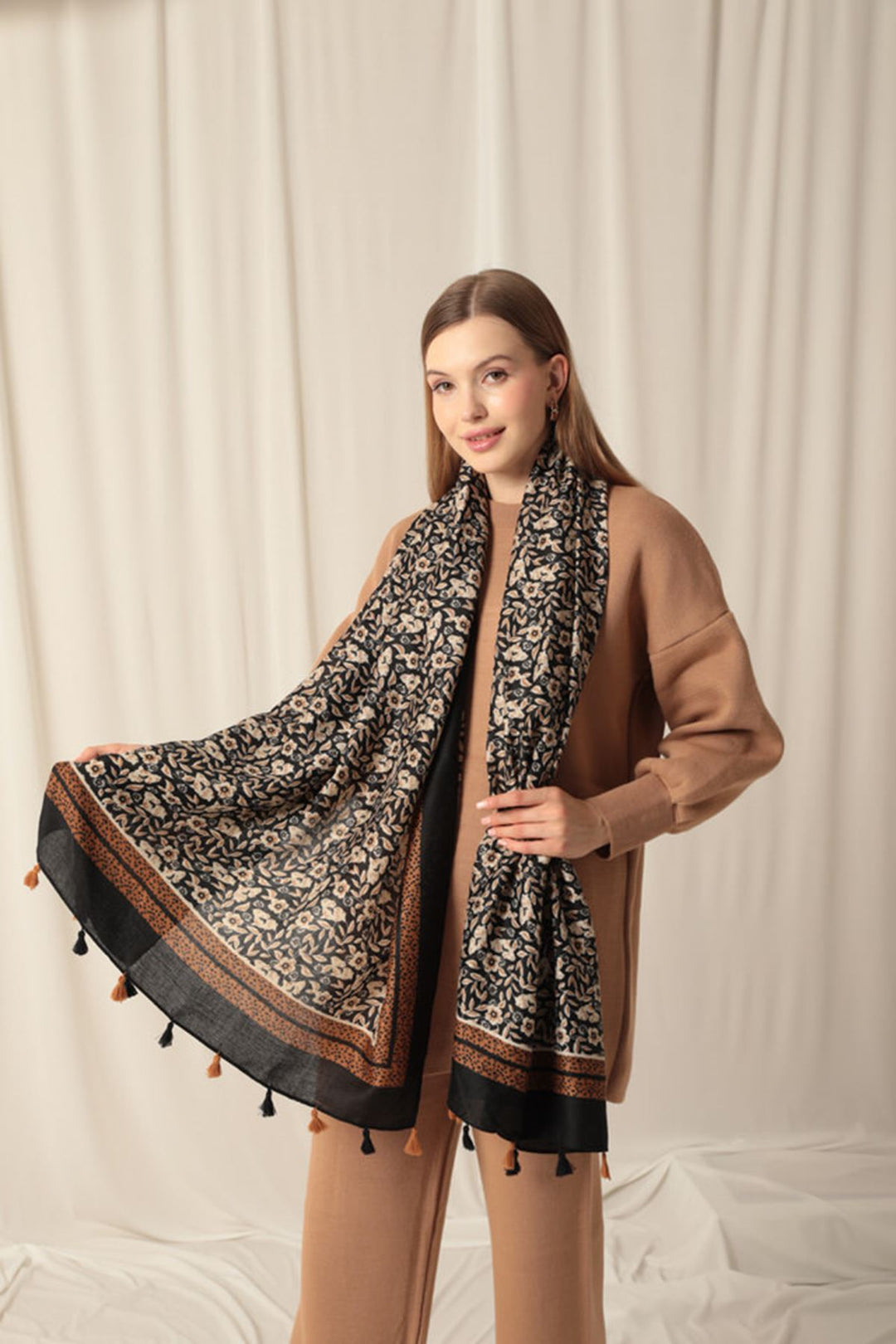 KKT Tasseled Leaf Patterned Women's Black Shawl - Courbevoic