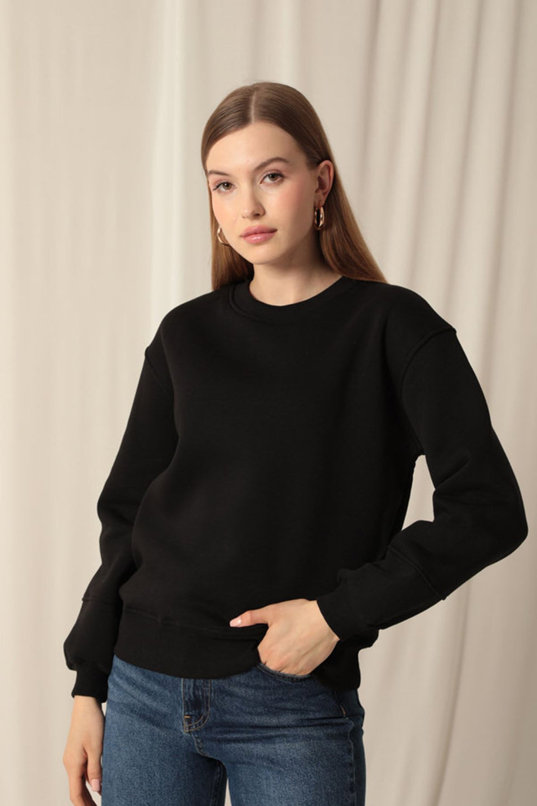 KKT Three Thread Fabric Zero Collar Women's Black Sweat - Santa María Huatulco
