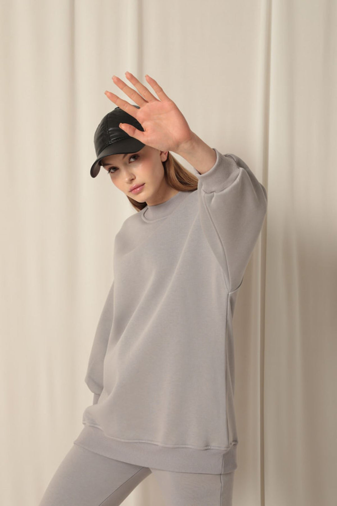 KKT Long Basic Women's Gray Sweater - Passaic