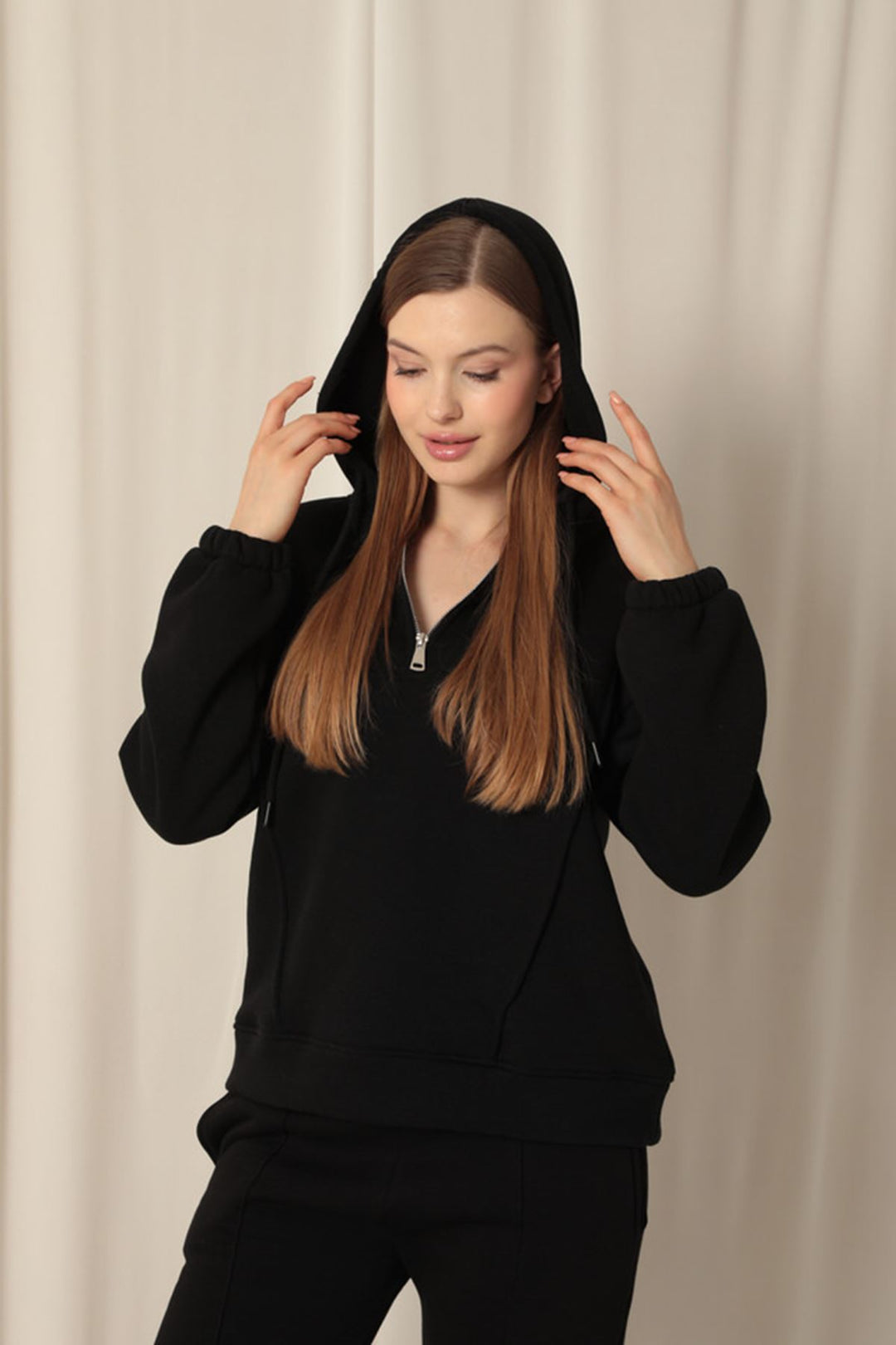 KKT Triple-Thread Zipper Women's Black Sweater - Hamilton