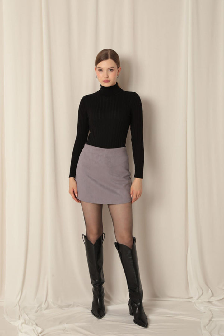 KKT Suede Fabric Shorts Skirt Women's Gray Suit - Santa Rosa Jauregui