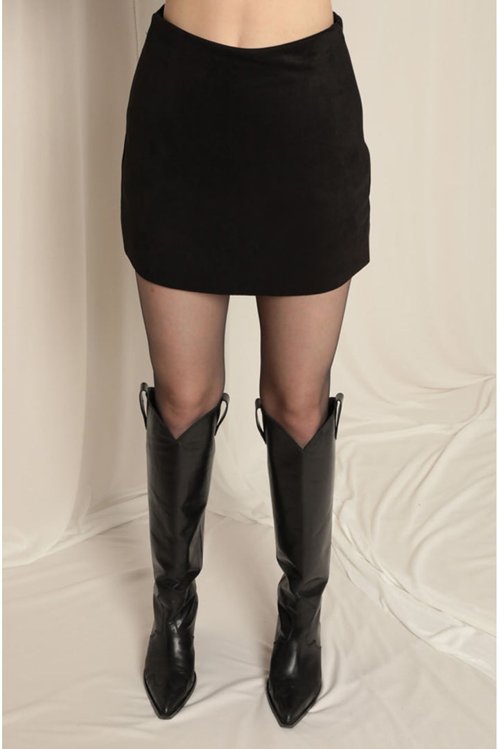 KKT Suede Fabric Shorts Skirt Women's Black Suit - Albano Laziale